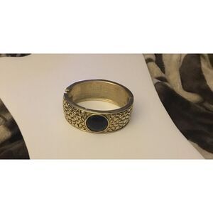 Pebbled Texture Gold & Round Black Faceted Crystal Wide Bangle Bracelet